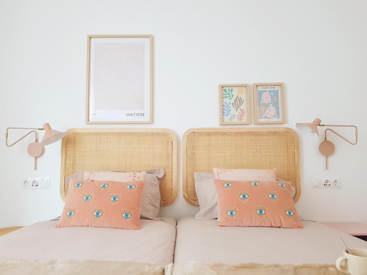Bright And Modern Apartment In Bilbao City Center Bagian luar foto