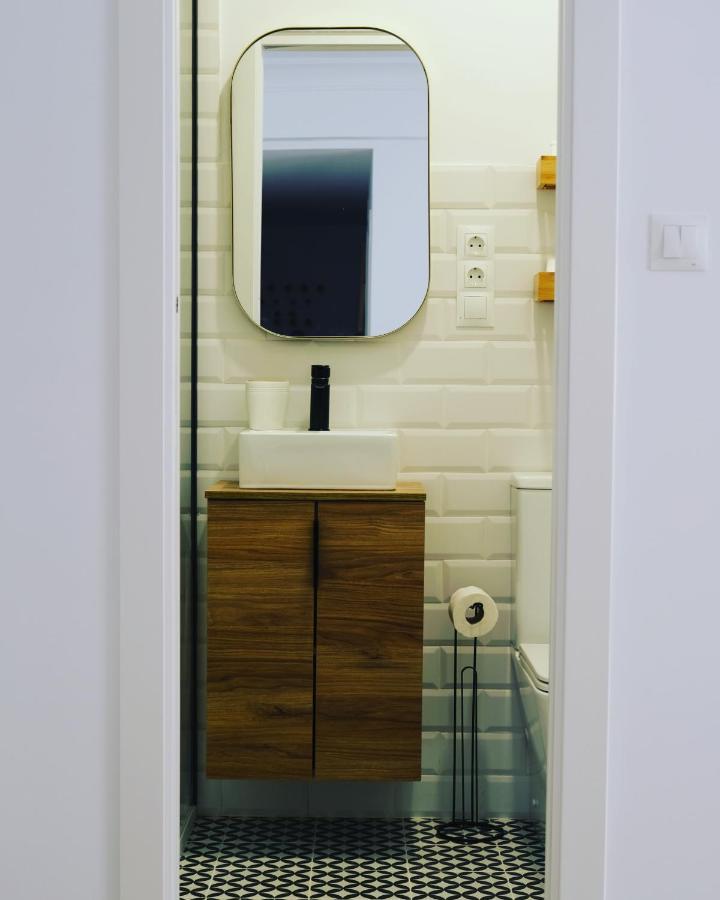 Bright And Modern Apartment In Bilbao City Center Bagian luar foto