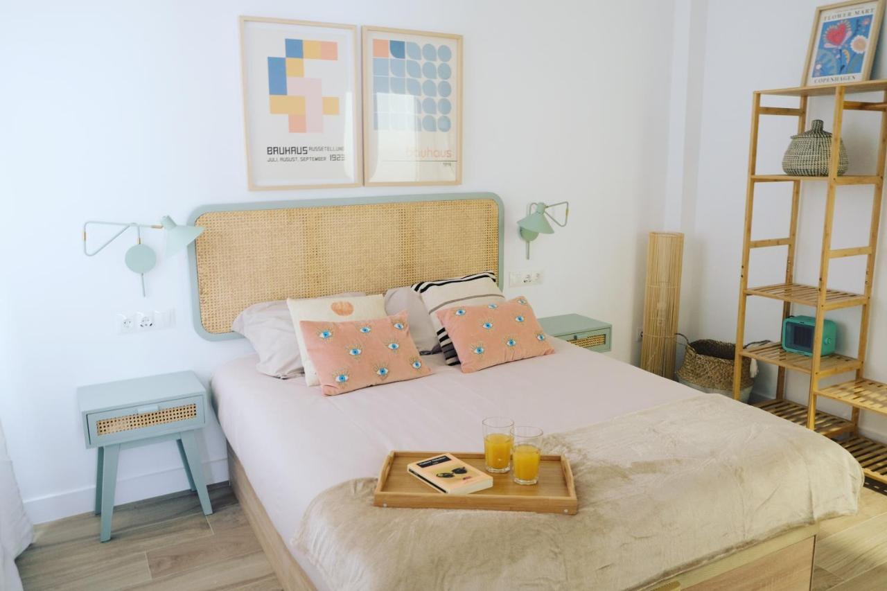 Bright And Modern Apartment In Bilbao City Center Bagian luar foto